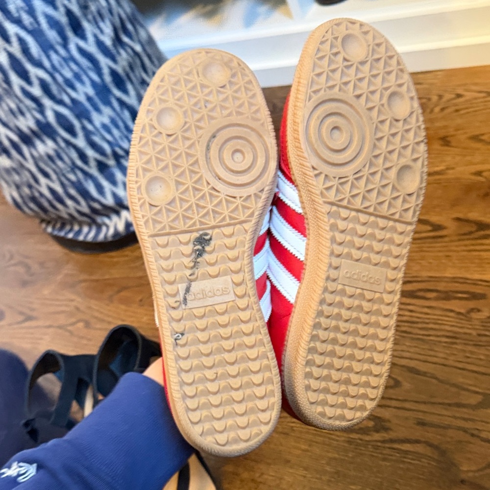 adidas Red Low-Top Sneakers with White Stripes SAMBA - Picture 2 of 2